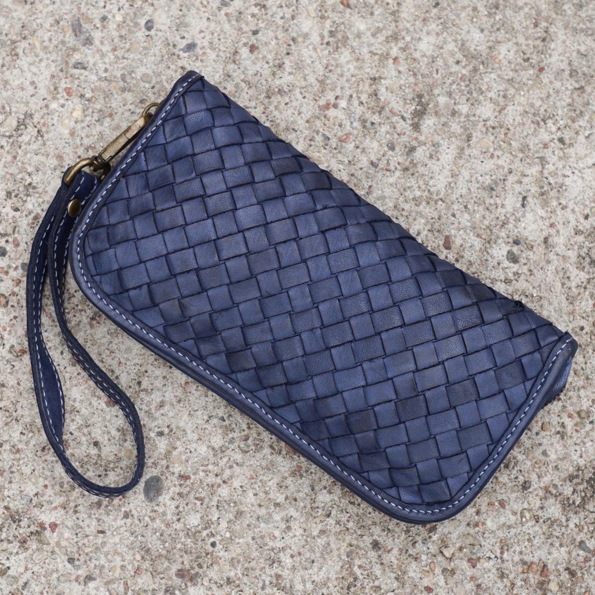 Blue woven leather women wallet