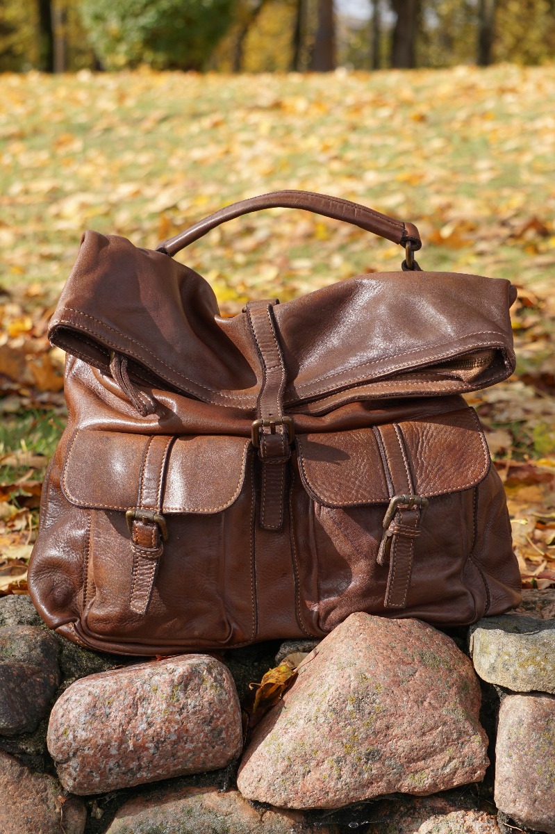 Unisex design convertible leather messenger backpack 