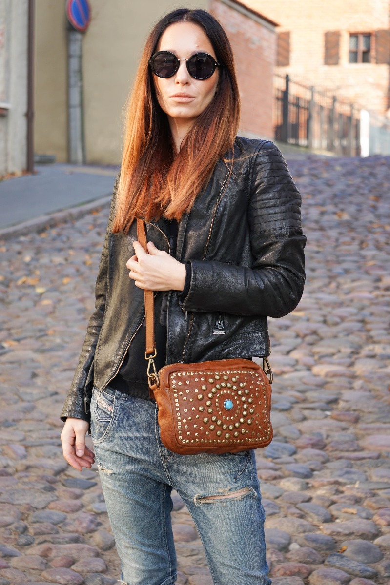 Premium line studded vintage leather purse